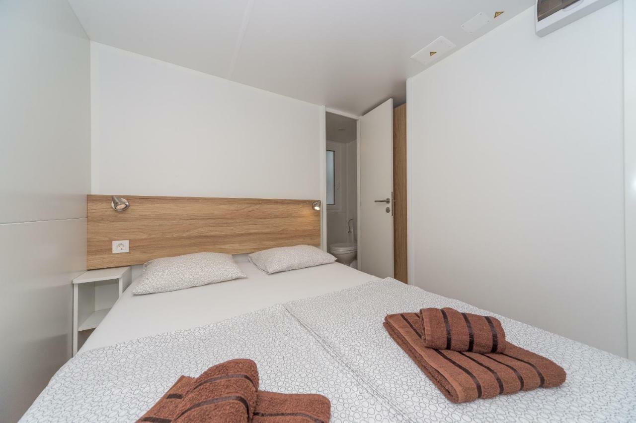Mobile Homes Crystal Kamp 4*
